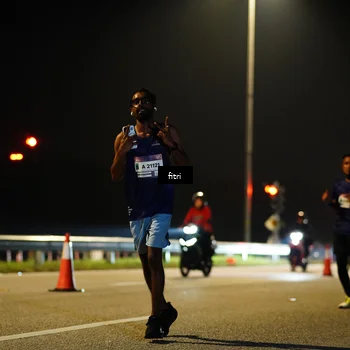 Runner Photo 7362790