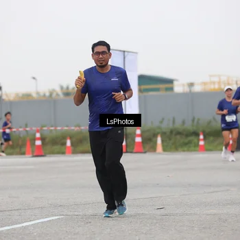 Runner Photo 7363003