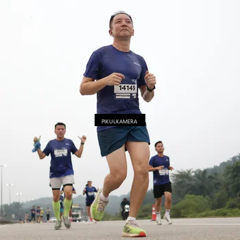 Runner Photo 7363011