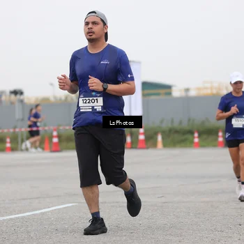 Runner Photo 7363012
