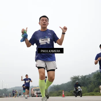 Runner Photo 7363056