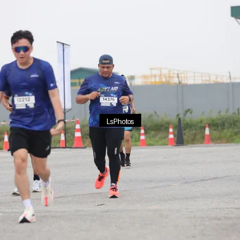 Runner Photo 7363070