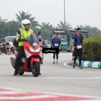 Runner Photo 7363103