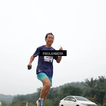 Runner Photo 7363424