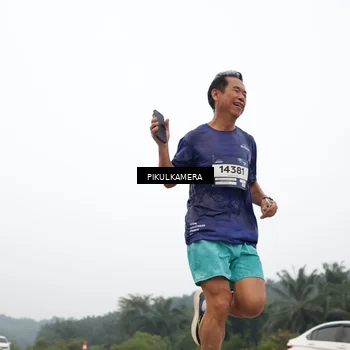 Runner Photo 7363449