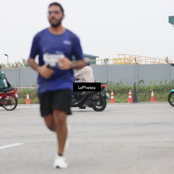 Runner Photo 7363475