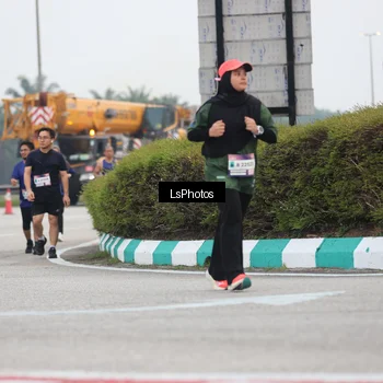 Runner Photo 7363551