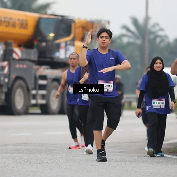 Runner Photo 7363606