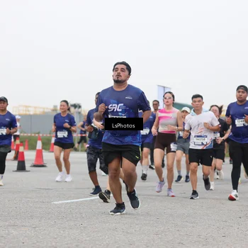 Runner Photo 7363738