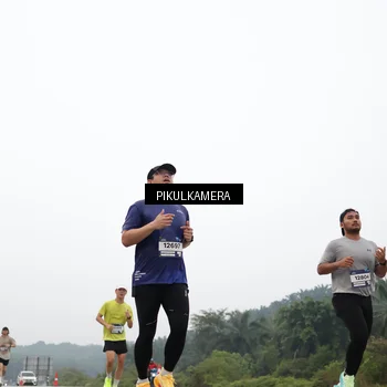 Runner Photo 7363754
