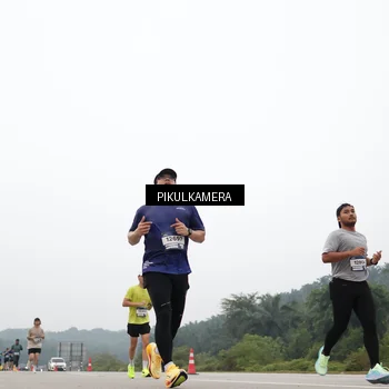 Runner Photo 7363761