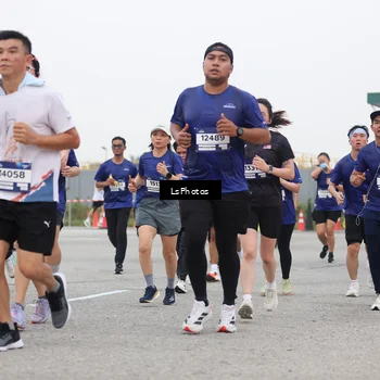 Runner Photo 7363806