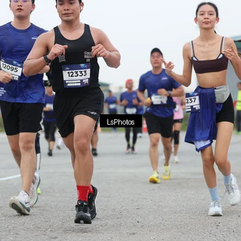 Runner Photo 7363933