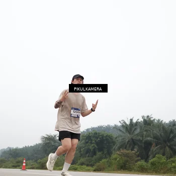 Runner Photo 7364100