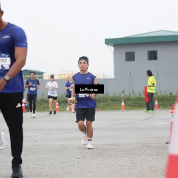 Runner Photo 7364247