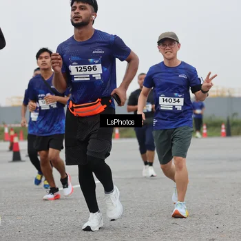 Runner Photo 7364335