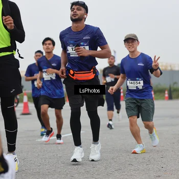 Runner Photo 7364340
