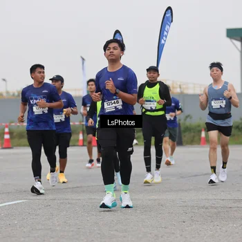 Runner Photo 7364348