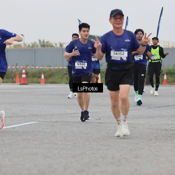 Runner Photo 7364386