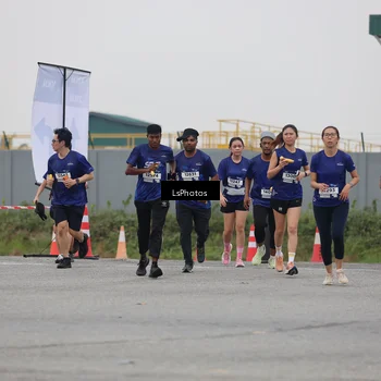 Runner Photo 7364449