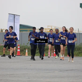 Runner Photo 7364453