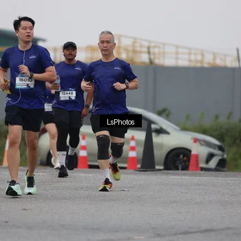 Runner Photo 7364648