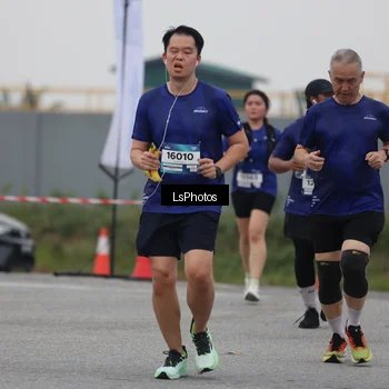 Runner Photo 7364658