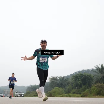 Runner Photo 7364664