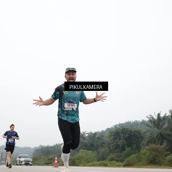 Runner Photo 7364687
