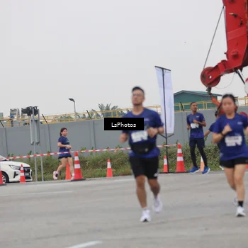 Runner Photo 7364699