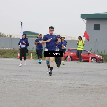 Runner Photo 7364743