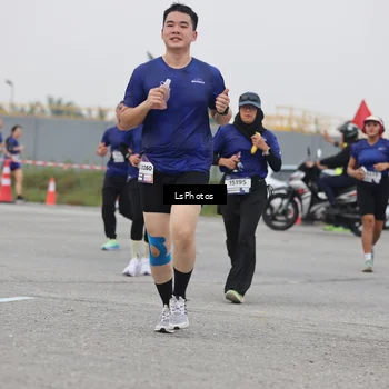 Runner Photo 7364760