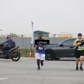 Runner Photo 7364890