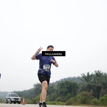 Runner Photo 7364895