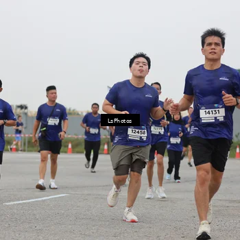 Runner Photo 7364944
