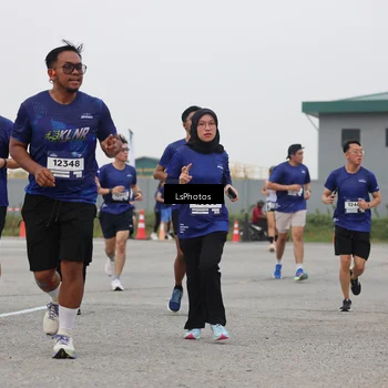 Runner Photo 7364947