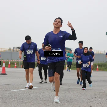 Runner Photo 7364954