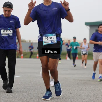Runner Photo 7364959