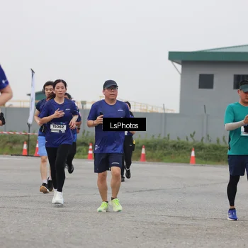 Runner Photo 7364993