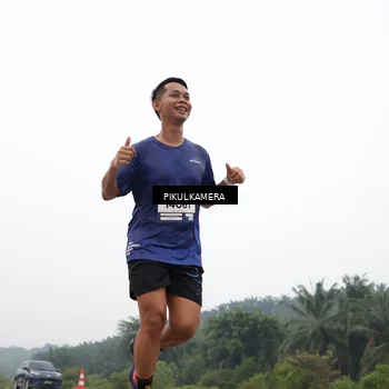 Runner Photo 7364997