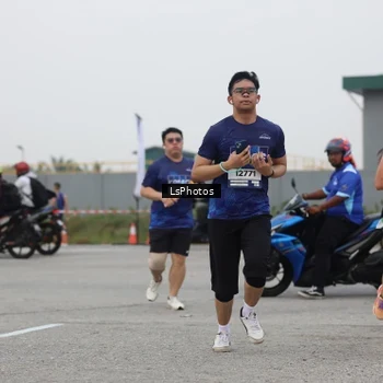 Runner Photo 7365106