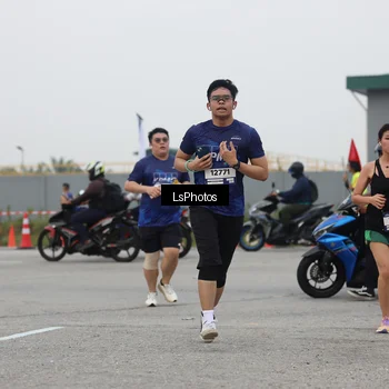 Runner Photo 7365167