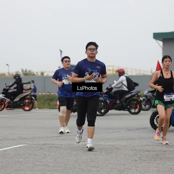 Runner Photo 7365178
