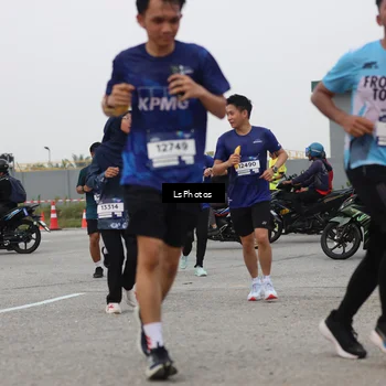 Runner Photo 7365291