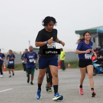 Runner Photo 7365312