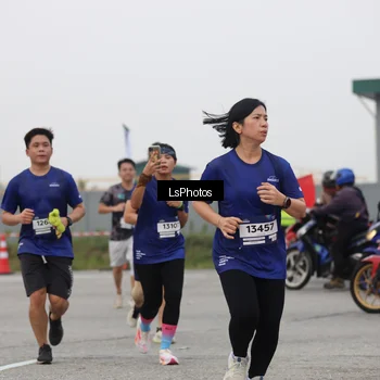 Runner Photo 7365404