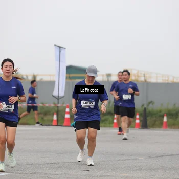 Runner Photo 7365649