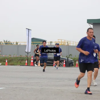 Runner Photo 7365672