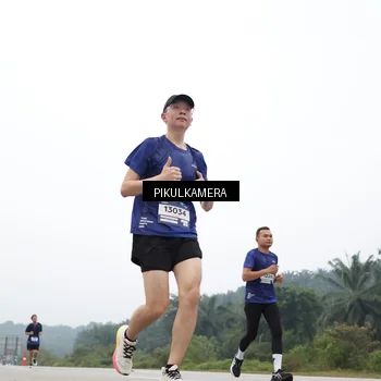 Runner Photo 7365742
