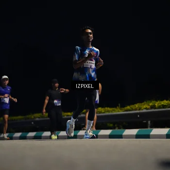 Runner Photo 7365746